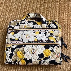 Vera Bradley hanging travel organizer